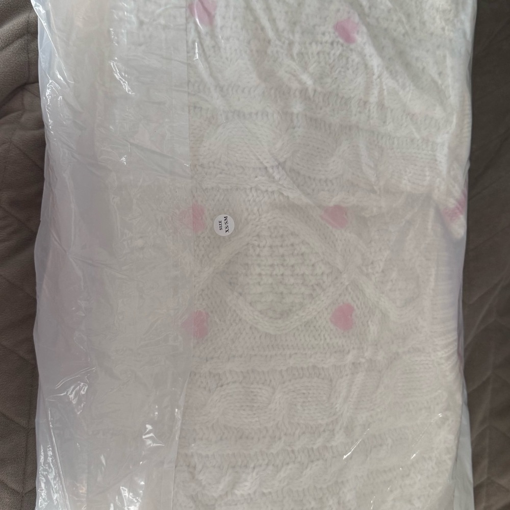 Taylor Swift Lover Cardigan XS/Small. Still in packaging.Never opened.Authentic - Picture 4 of 4